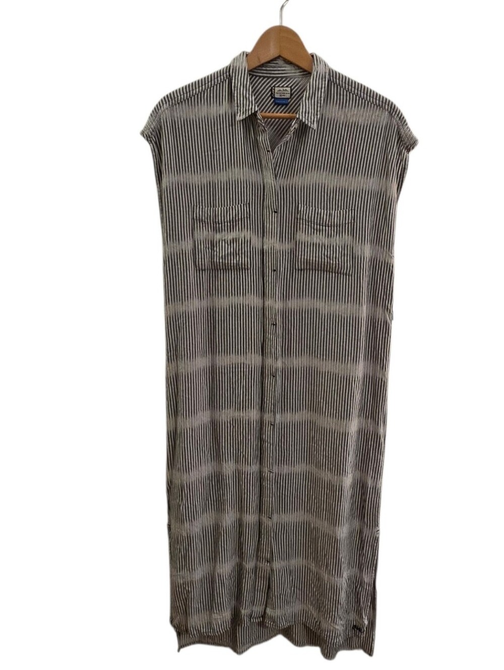 Kavu Striped Sleeveless Tea Length Shirt Dress in Gray and White